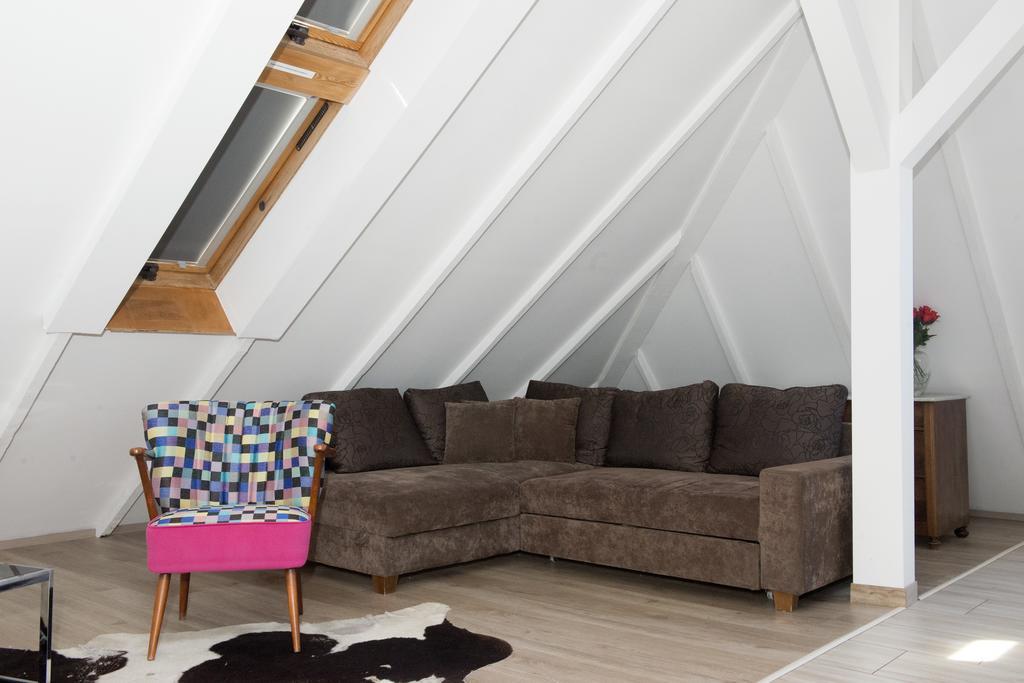 Apartament Loft Deluxe كوزتسالين المظهر الخارجي الصورة