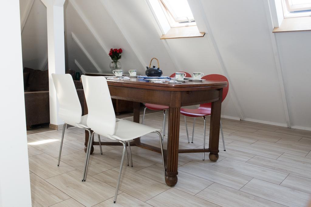 Apartament Loft Deluxe كوزتسالين المظهر الخارجي الصورة